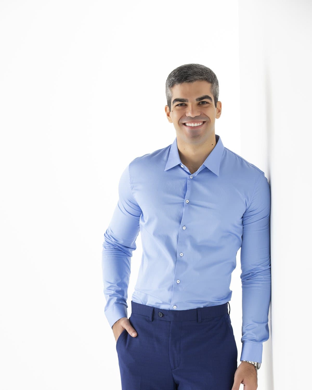Dr. André Garcia, médico psiquiatra em Natal, sorrindo